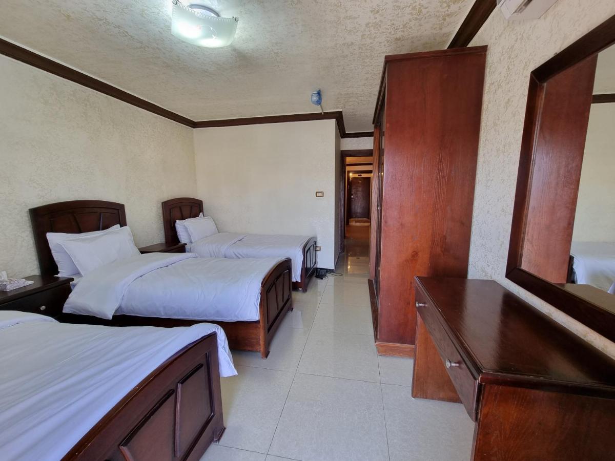 Aparthotel Nahas Plaza Irbid Exterior foto